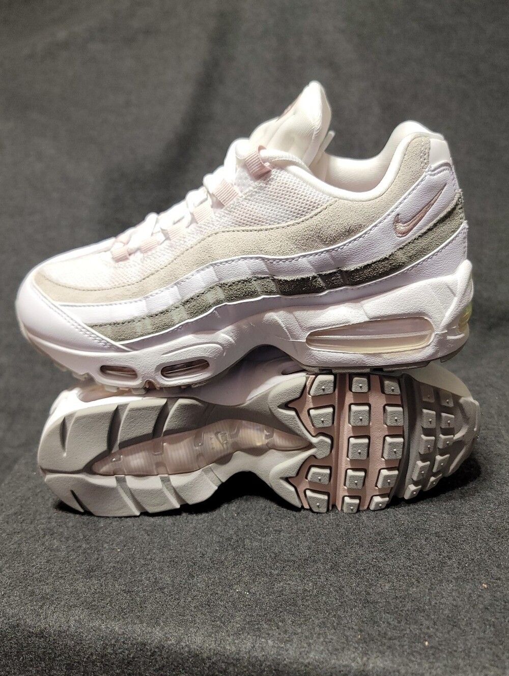 Nike Air Max 95 in the White/Silt Red-Light Charcoal-Pearl Grey